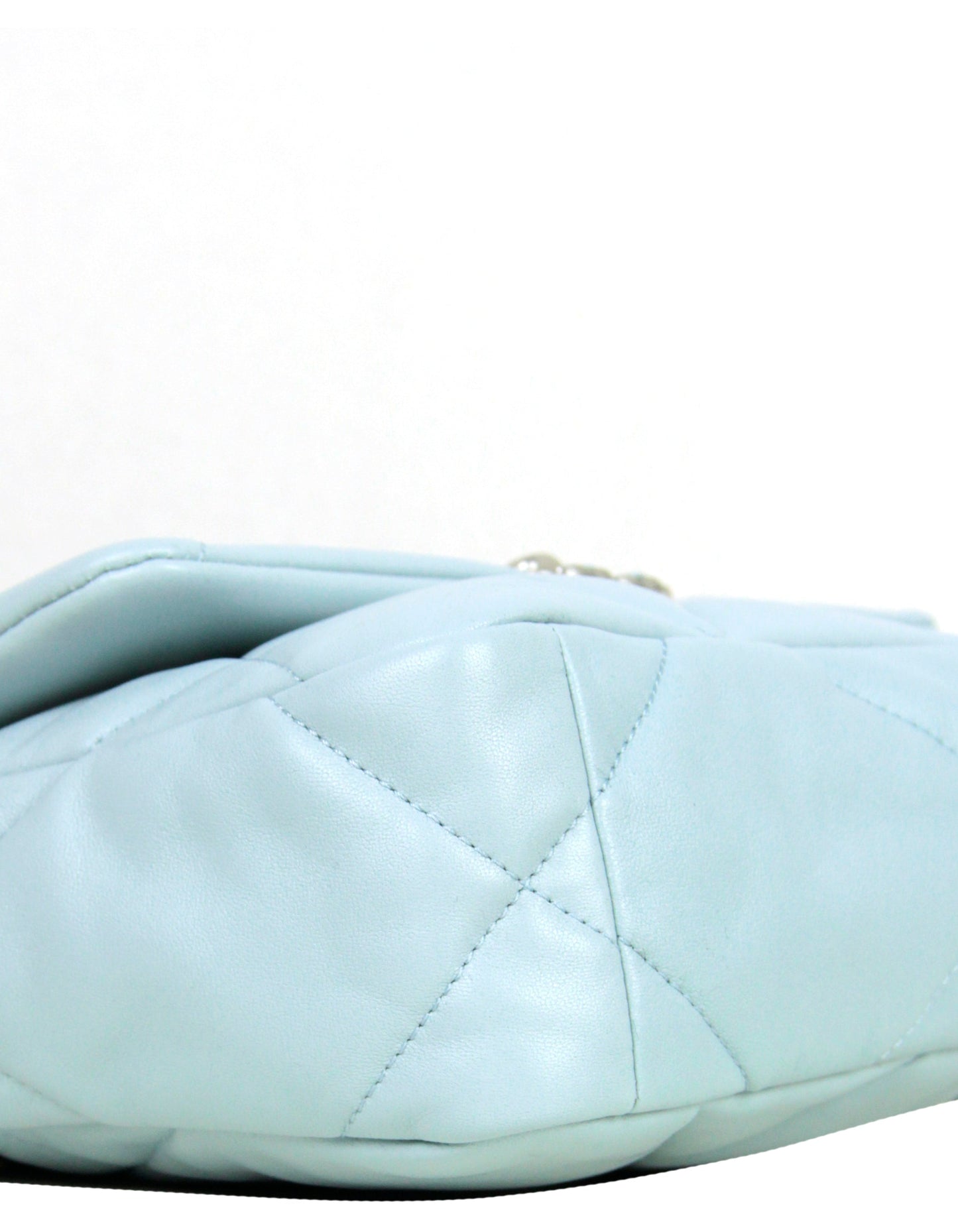 Chanel NWT 2022 Light Blue Lambskin Quilted Medium 19 Bag