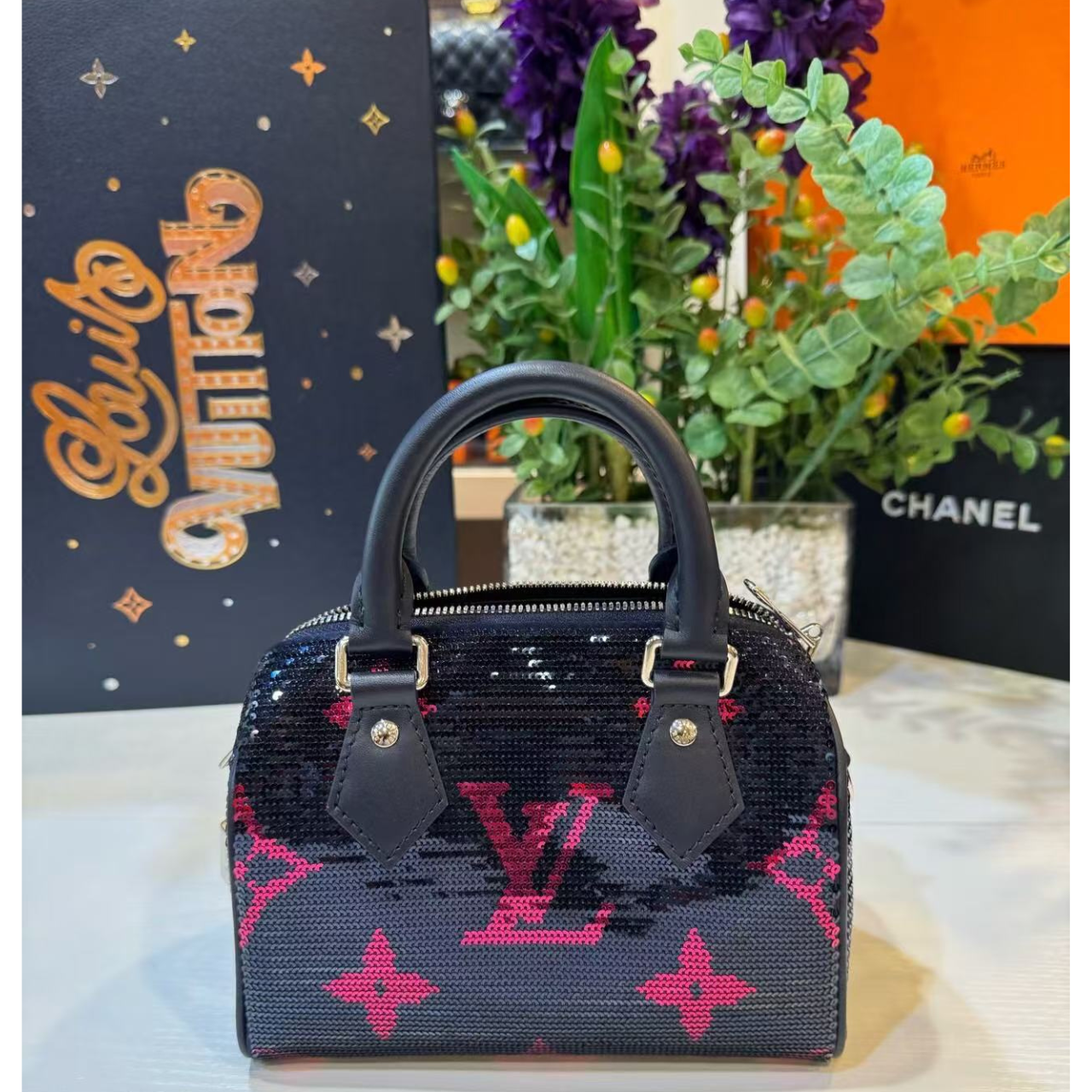 LOUIS VUITTON<br>Speedy Bandouliere 18