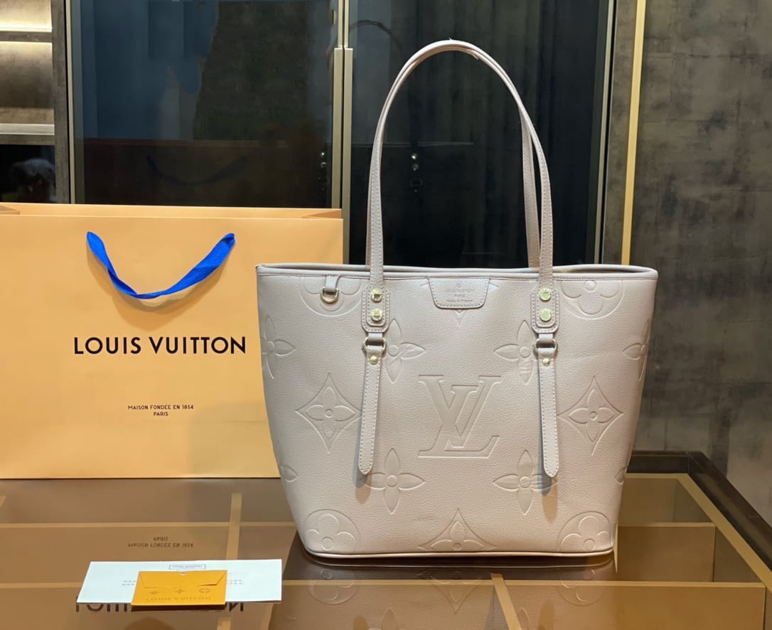 Louis Vuitton Tote Handbag Sets