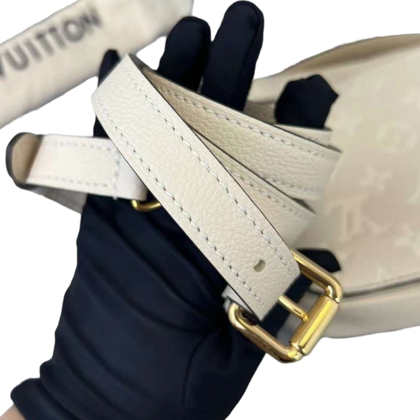 Louis-Vuitton Pochette Metis Empreinte White GHW