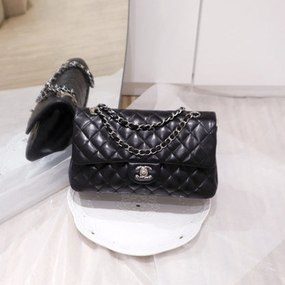 Chanel Lambskin Class Flap 25 （黑銀）