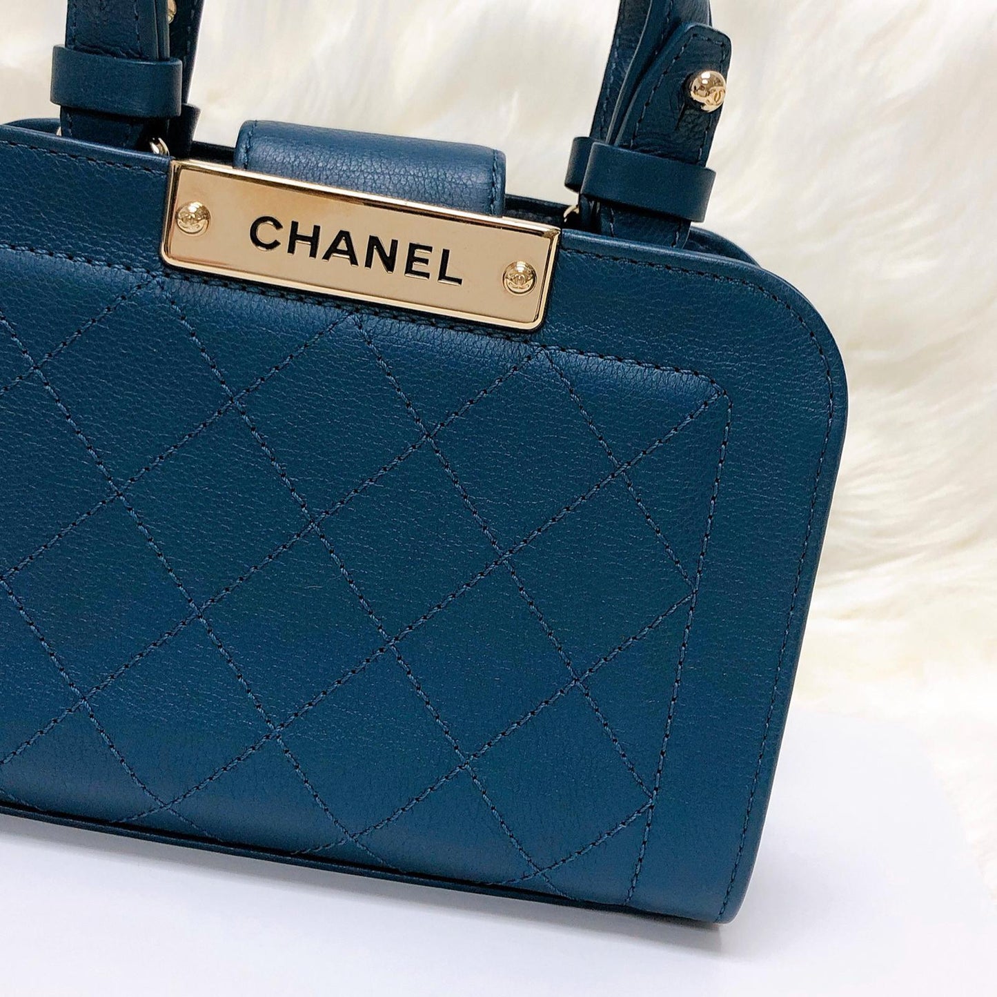 Grained Calfskin Stitched Mini Label Click Shopper Tote in Blue