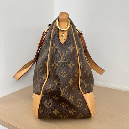 LOUIS VUITTON<br>Shoulder Bag