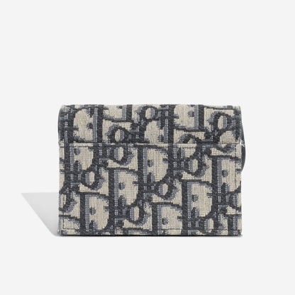 Saddle Flap Card Holder