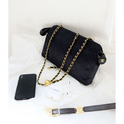 Chanel vintage silk clutch+chain