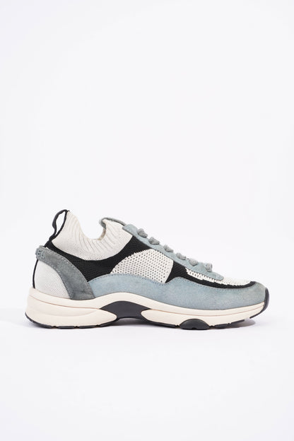Chanel CC Logo Knit Sneaker White   Blue   Black Suede EU 38.5 UK 5.5