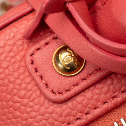 Chanel CC Caviar Filigree Vanity Bag  Leather Handbag in Excellent condition