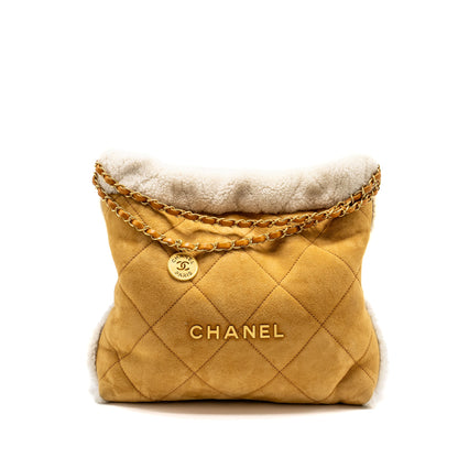 Chanel Medium 22 bag Quilted Shearling Suede Camel GHW (microchip)