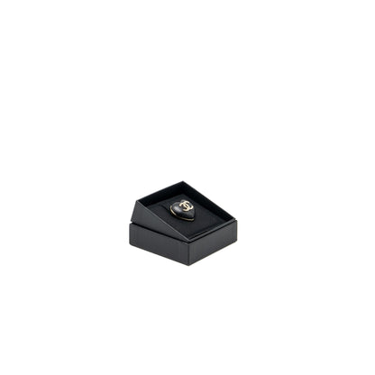 Chanel 22k Heart Shape cc Logo Brooch lambskin LGHW