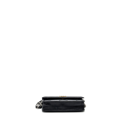 Chanel 19 wallet on chain lambskin black multicolor hardware (microchip)