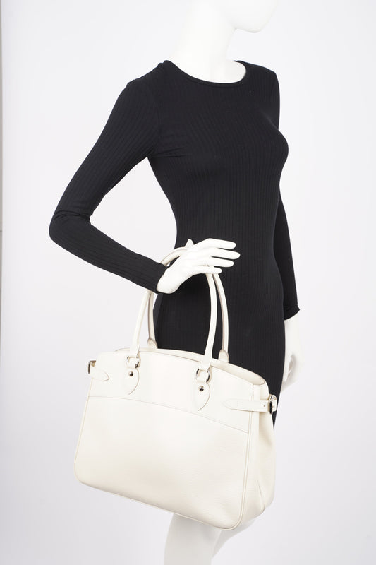 Louis Vuitton Womens Vintage Passy White Epi Leather GM