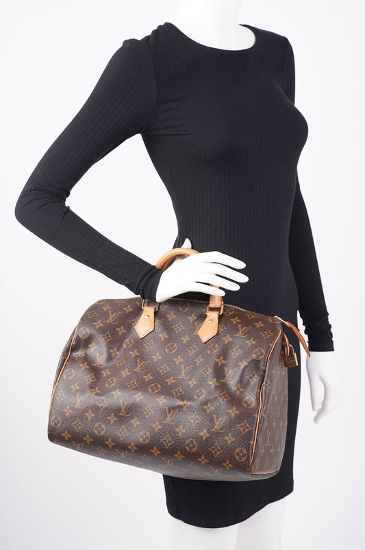 Louis Vuitton Speedy Monogram Canvas 35