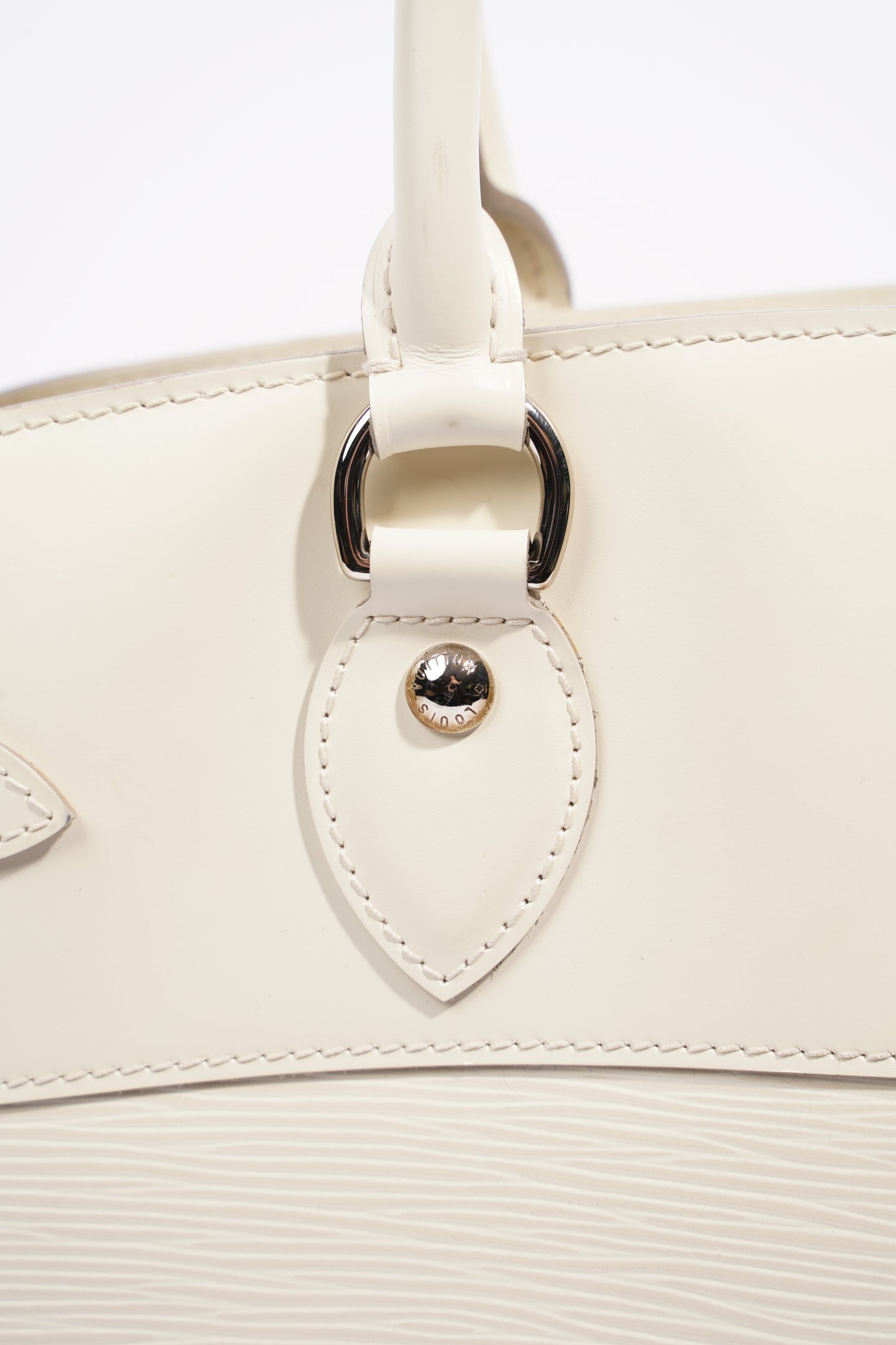 Louis Vuitton Womens Vintage Passy White Epi Leather GM