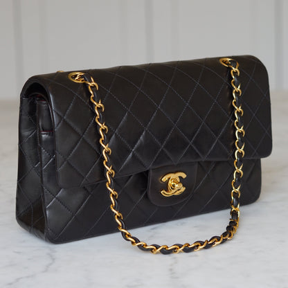 CHANEL CLASSIC MEDIUM BAG