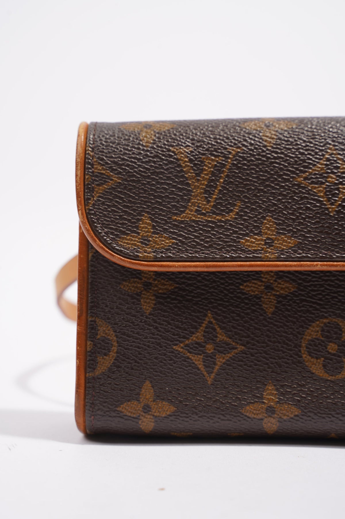 Louis Vuitton Pochette Florentine Monogram Canvas