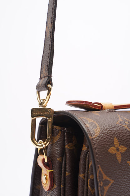 Louis Vuitton Pochette Metis Bag Monogram Canvas