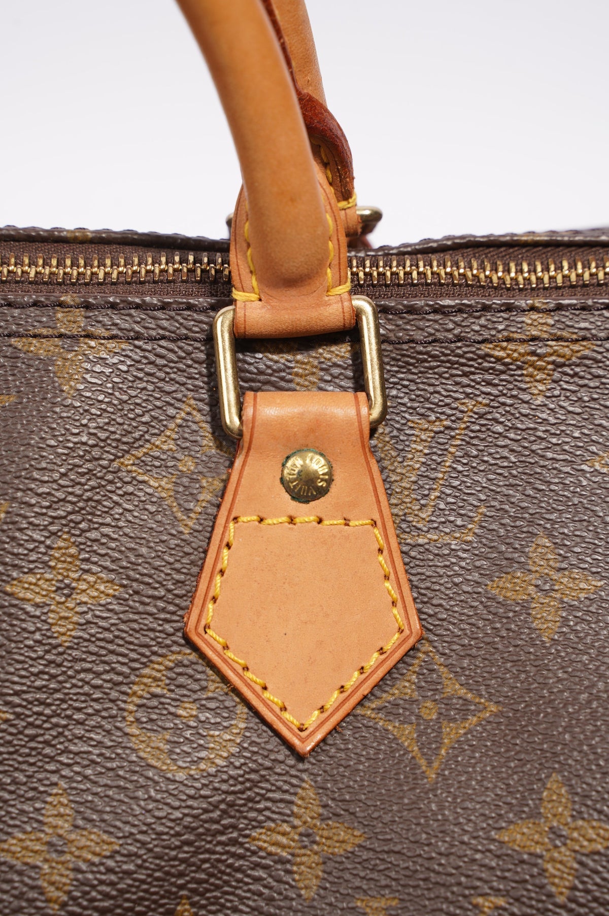 Louis Vuitton Womens Speedy Monogram Canvas 40