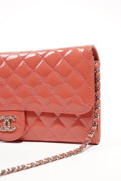 Chanel Womens Brilliant East West Flap Wallet on Chain