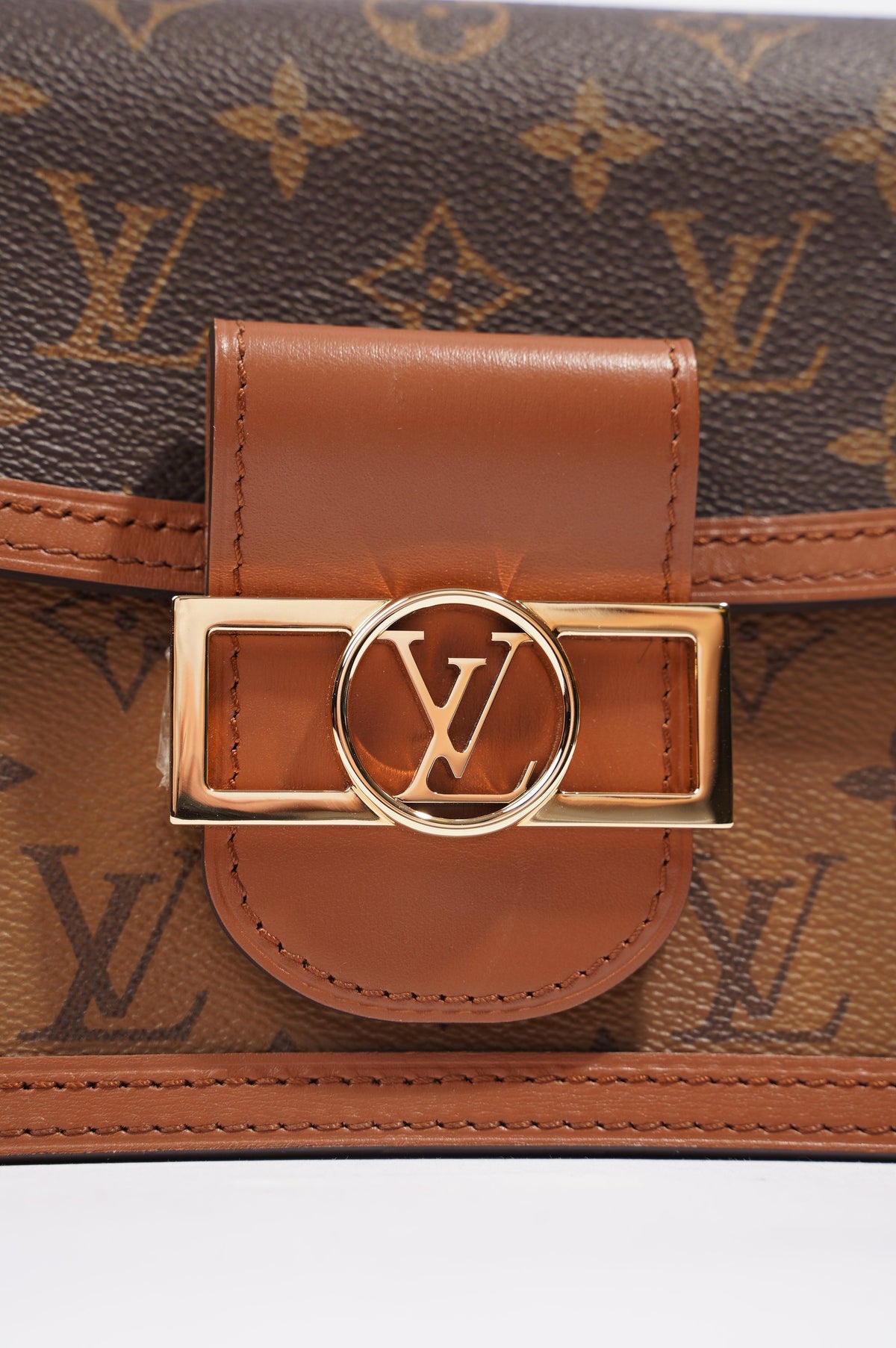 Louis Vuitton Womens Dauphine Mini Bag Monogram