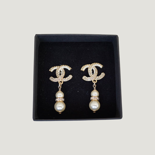 CHANEL EARRINGS | PEARLS