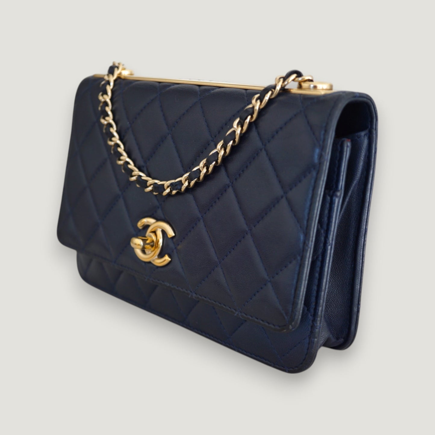 CHANEL WALLET ON CHAIN