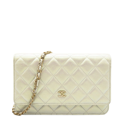 Iridescent Quilted Wallet On Chain WOC