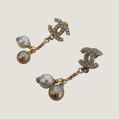 CHANEL EARRINGS | PEARLS