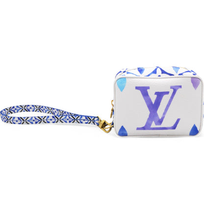 Louis-vuitton Monogram Giant By The Pool 2.0 Wapity Case Blue