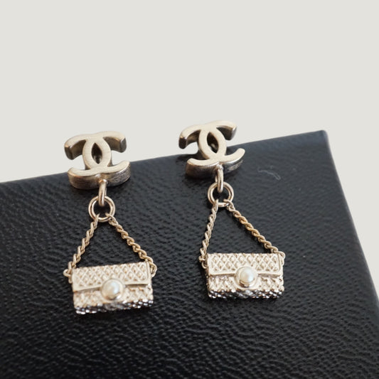 CHANEL EARRINGS | PEARLS