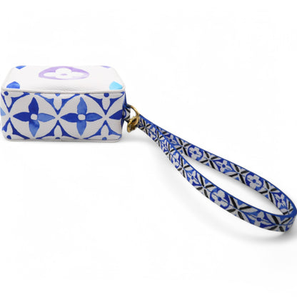 Louis-vuitton Monogram Giant By The Pool 2.0 Wapity Case Blue