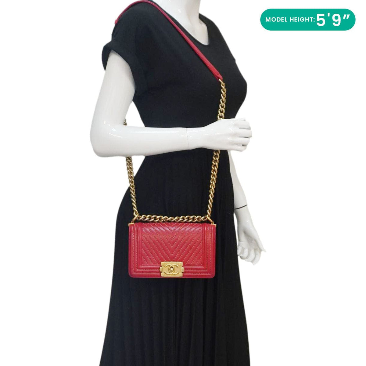 Chanel Boy Flap Small Chevron Leather Shoulder Bag Red