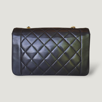CHANEL DIANA MEDIUM BAG