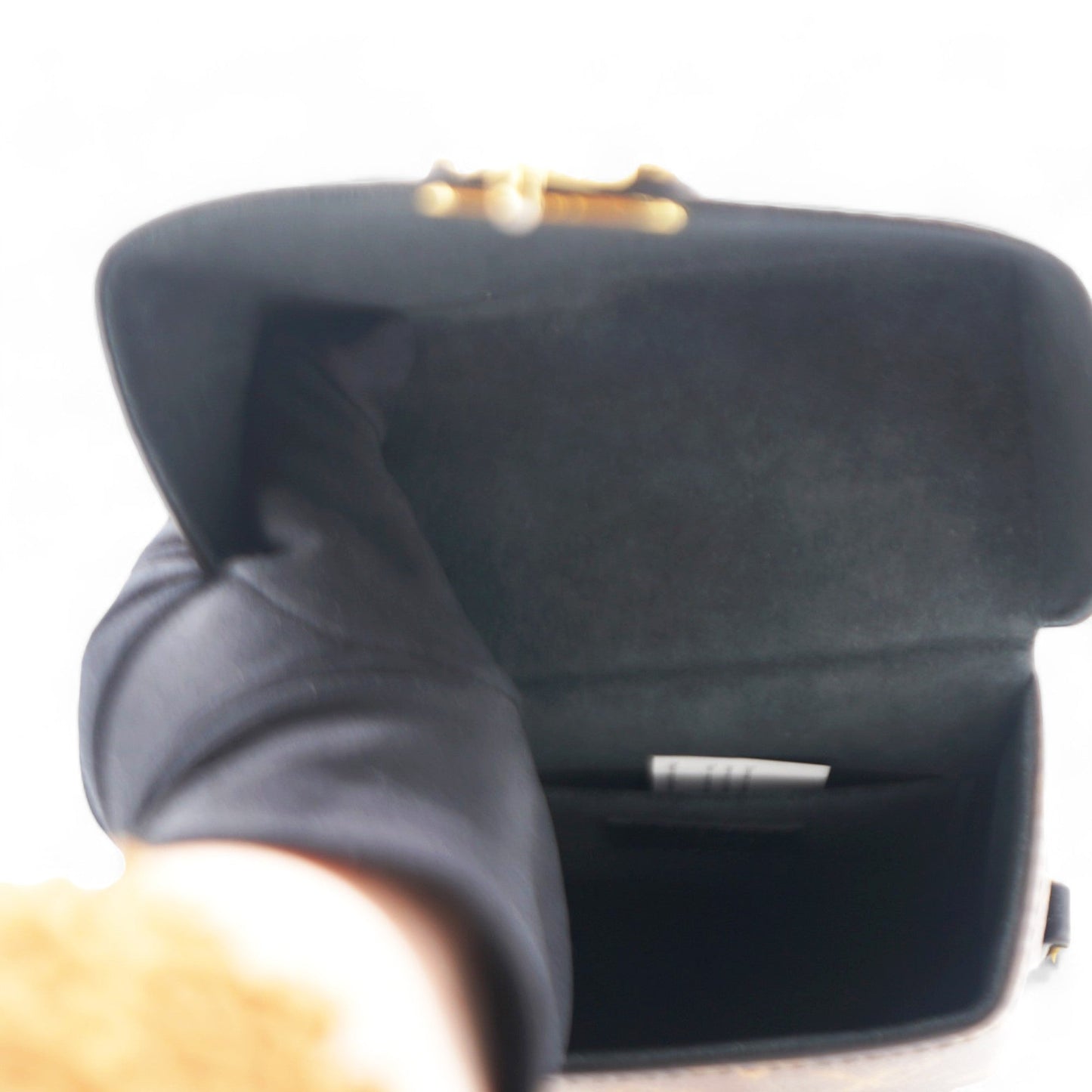Louis-vuitton Reverse Monogram Camera Box NM