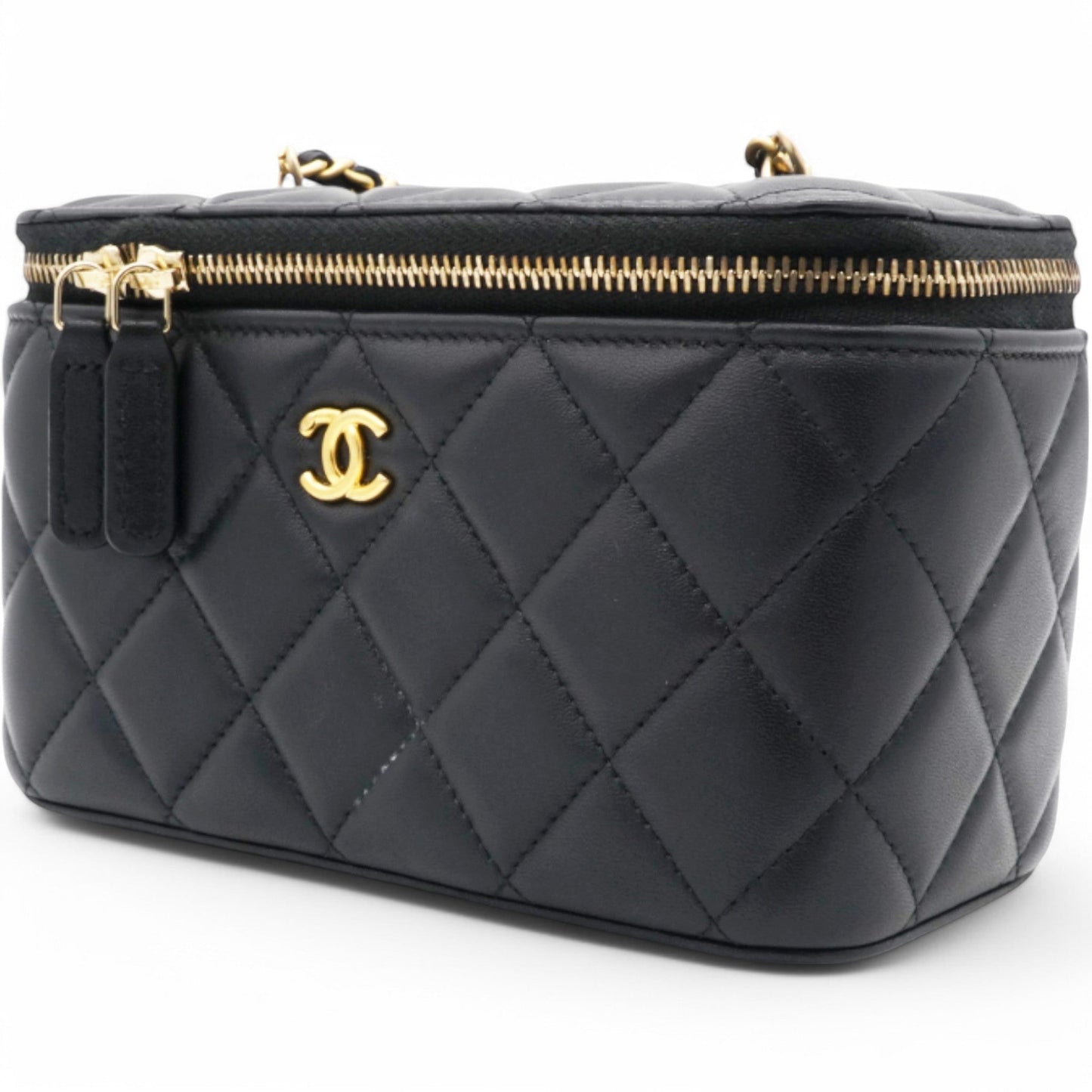 Lambskin Quilted Pearl Crush Small Vanity Case With Chain Black