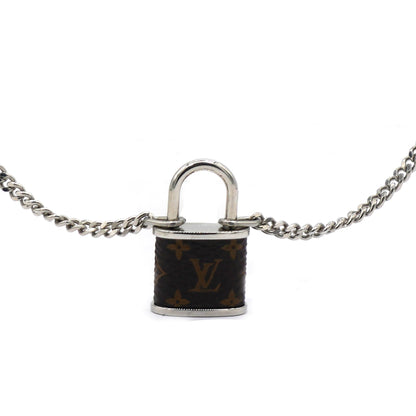 Louis-vuitton Monogram Lock Pendant Necklace Silver