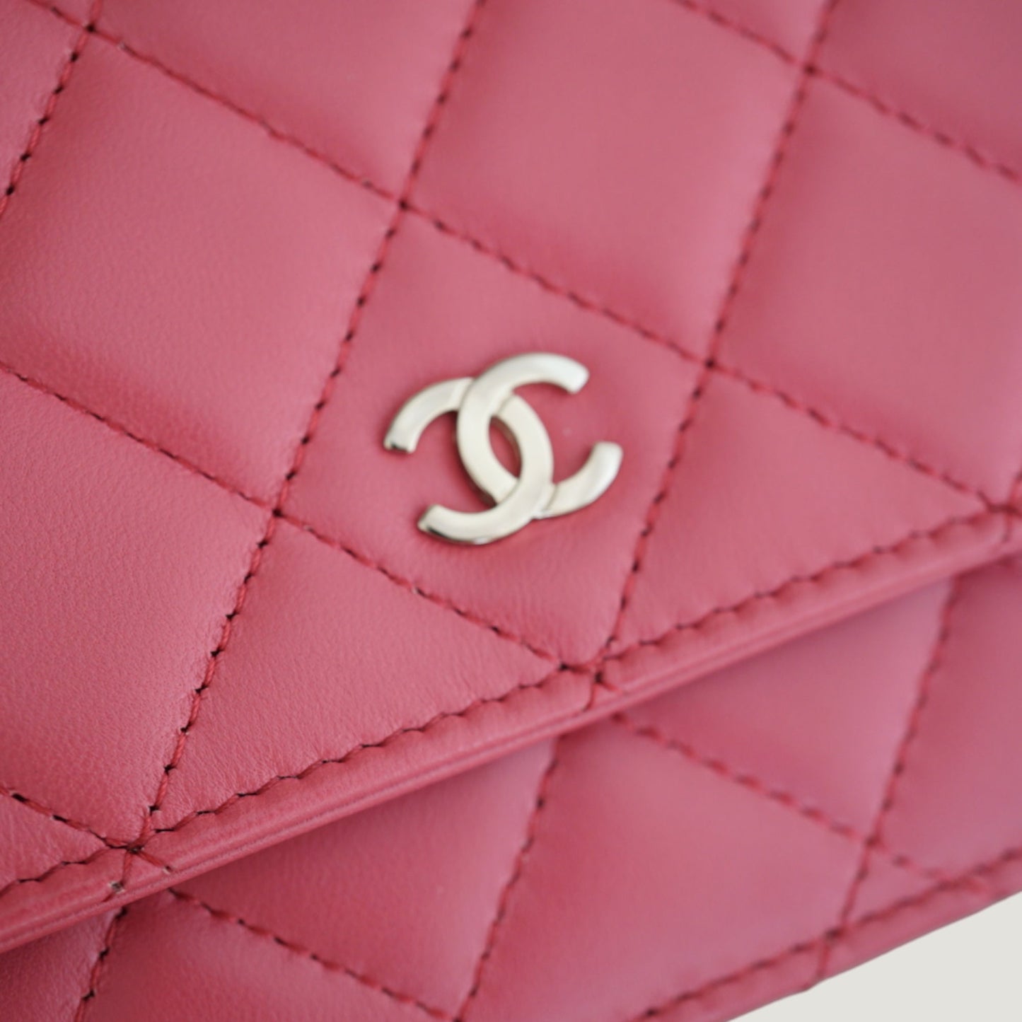 CHANEL WALLET ON CHAIN