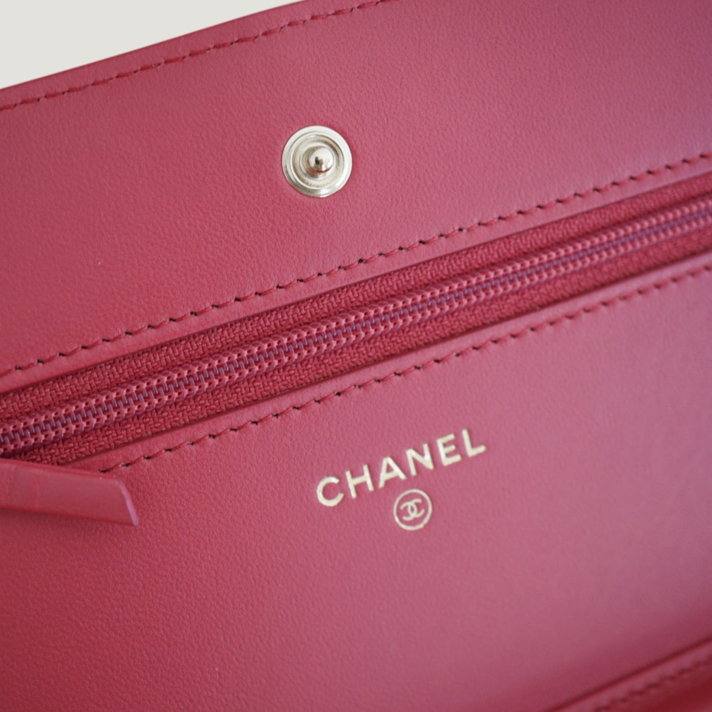CHANEL WALLET ON CHAIN