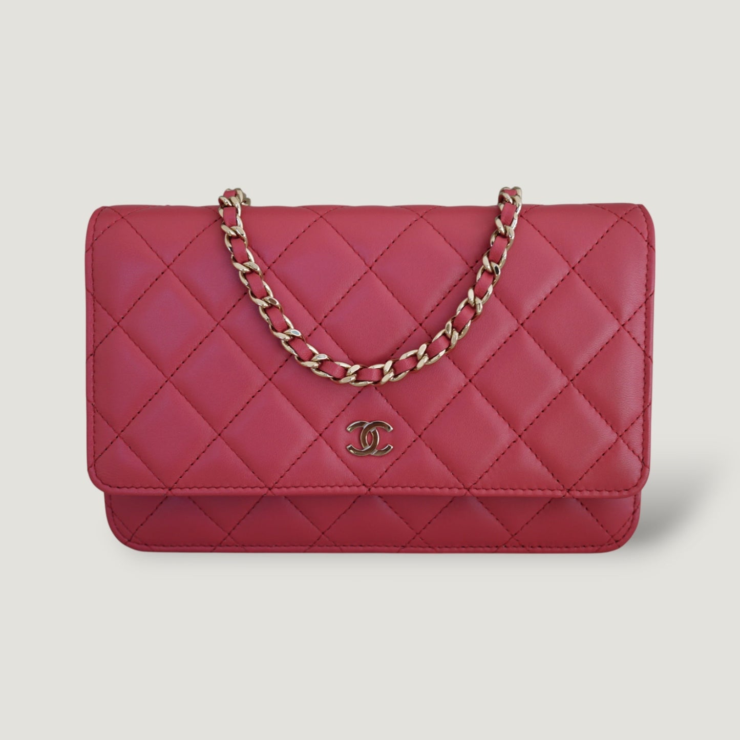 CHANEL WALLET ON CHAIN