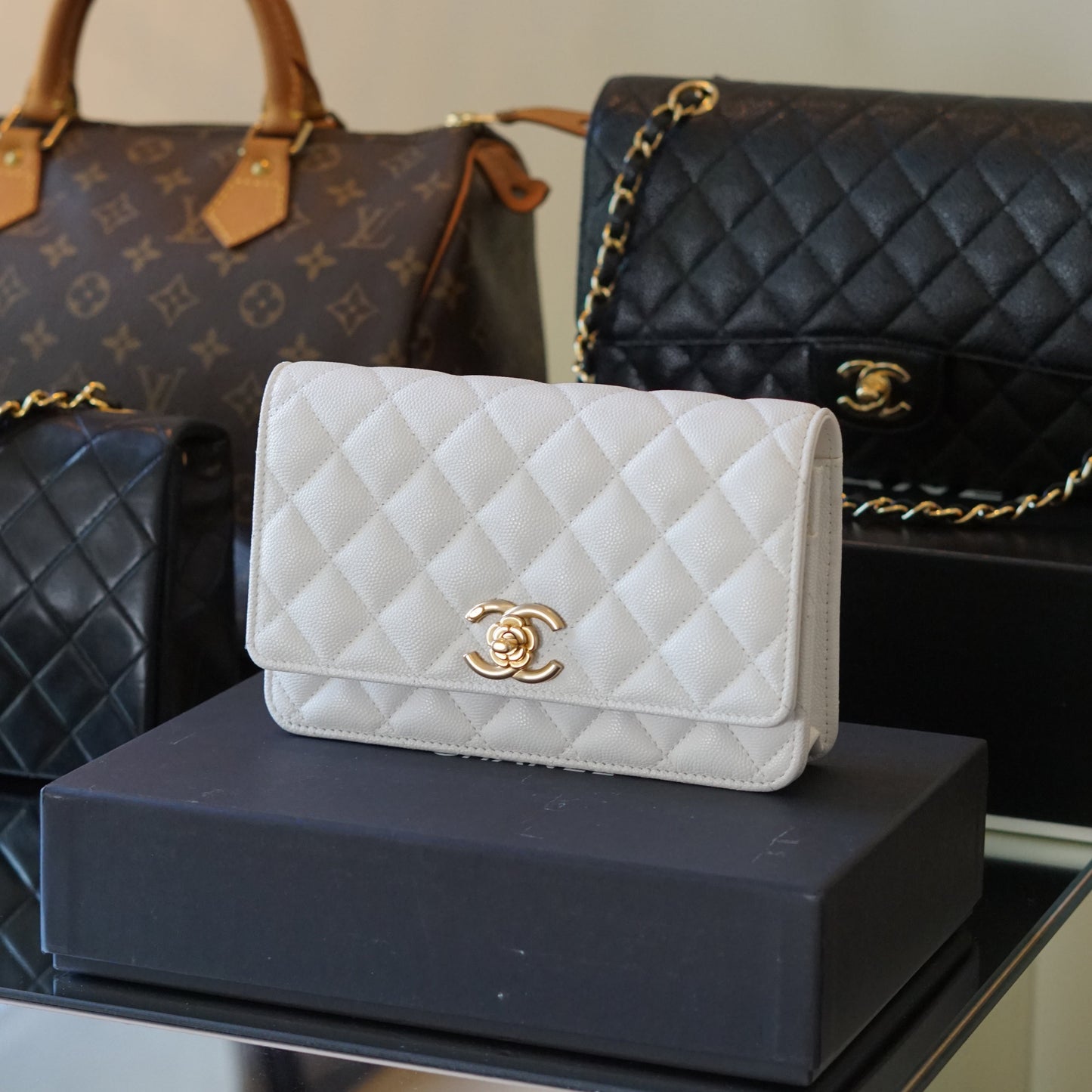 CHANEL WALLET ON CHAIN | CAMELLIA