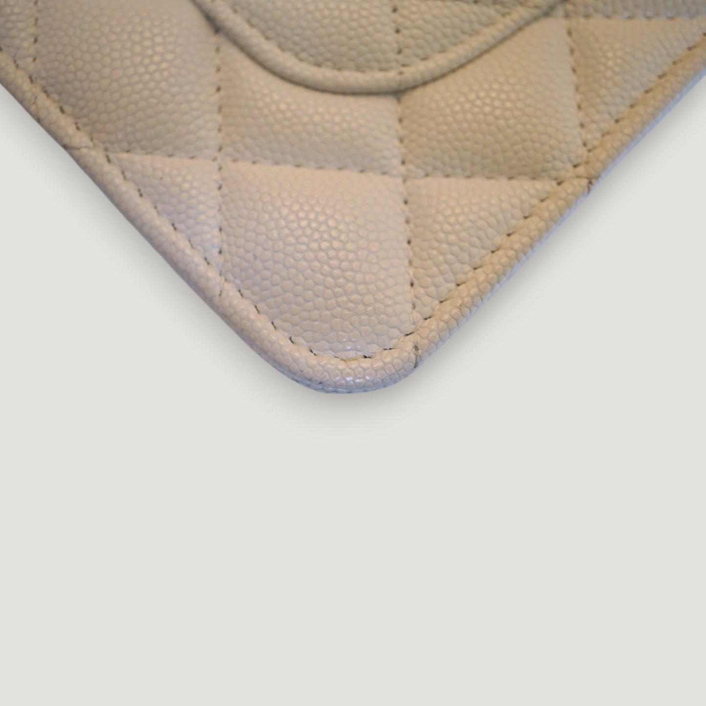 CHANEL WALLET ON CHAIN | CAMELLIA