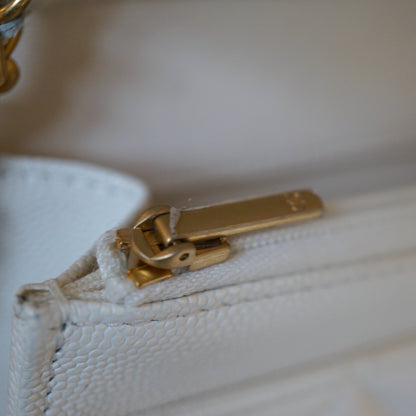 CHANEL WALLET ON CHAIN | CAMELLIA