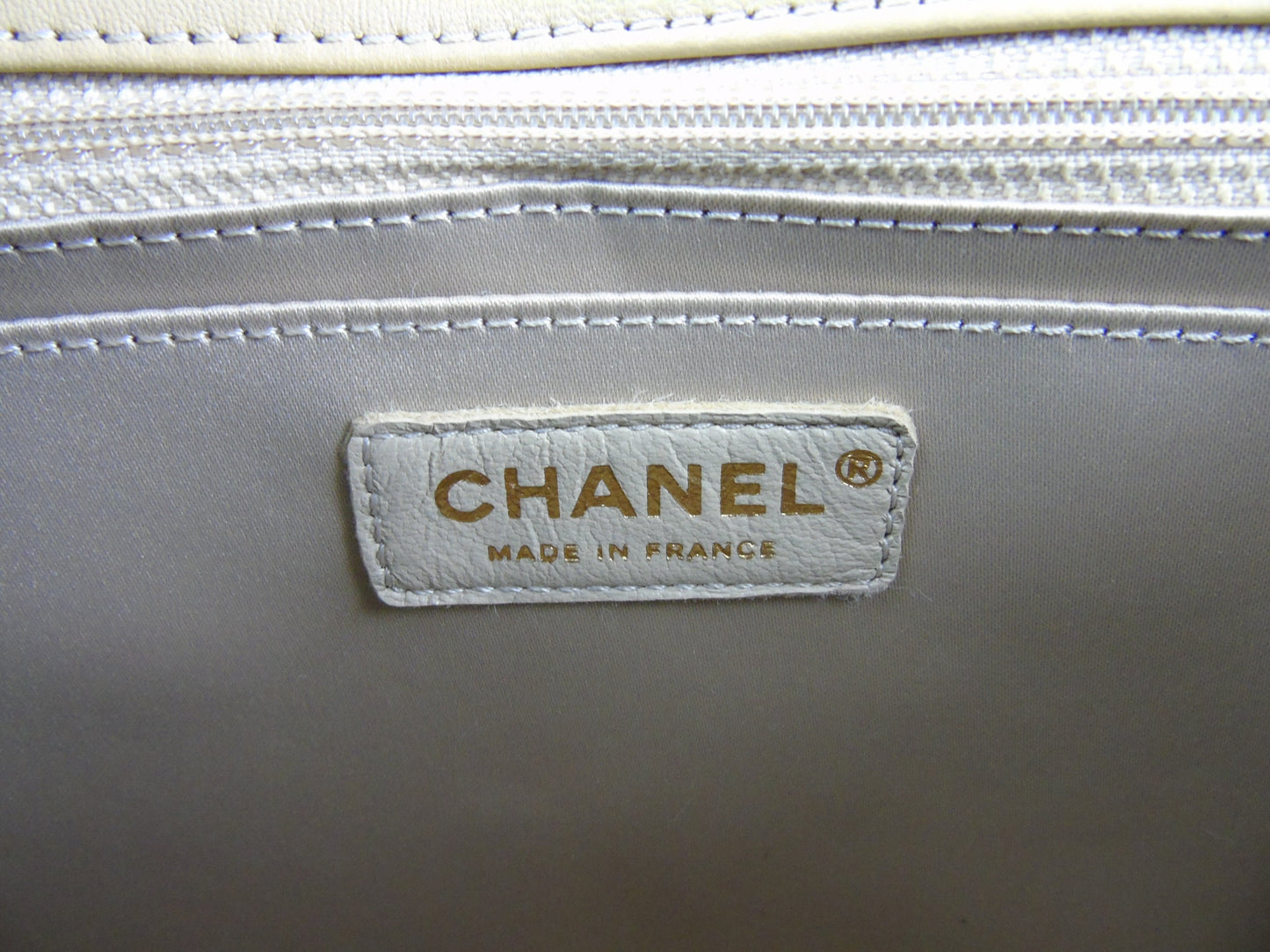 CHANEL classic beige leather flap bag 'Golden Class'