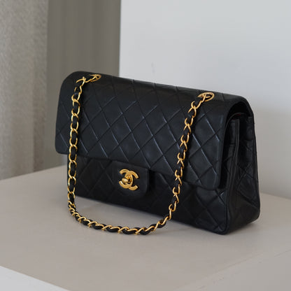 CHANEL CLASSIC MEDIUM BAG