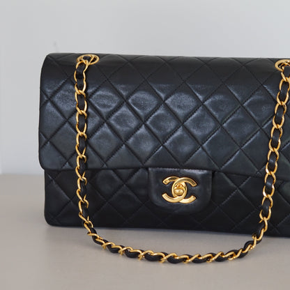 CHANEL CLASSIC MEDIUM BAG