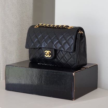 CHANEL CLASSIC SMALL BAG