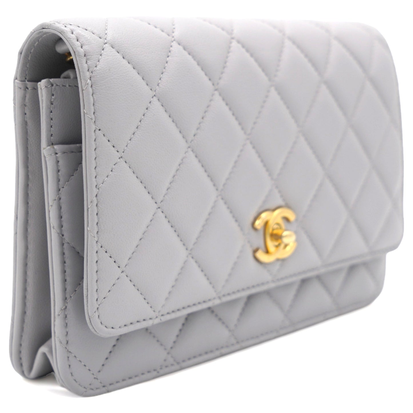 Lambskin Quilted CC Pearl Crush Wallet on Chain WOC Grey