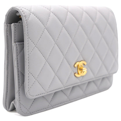 Lambskin Quilted CC Pearl Crush Wallet on Chain WOC Grey
