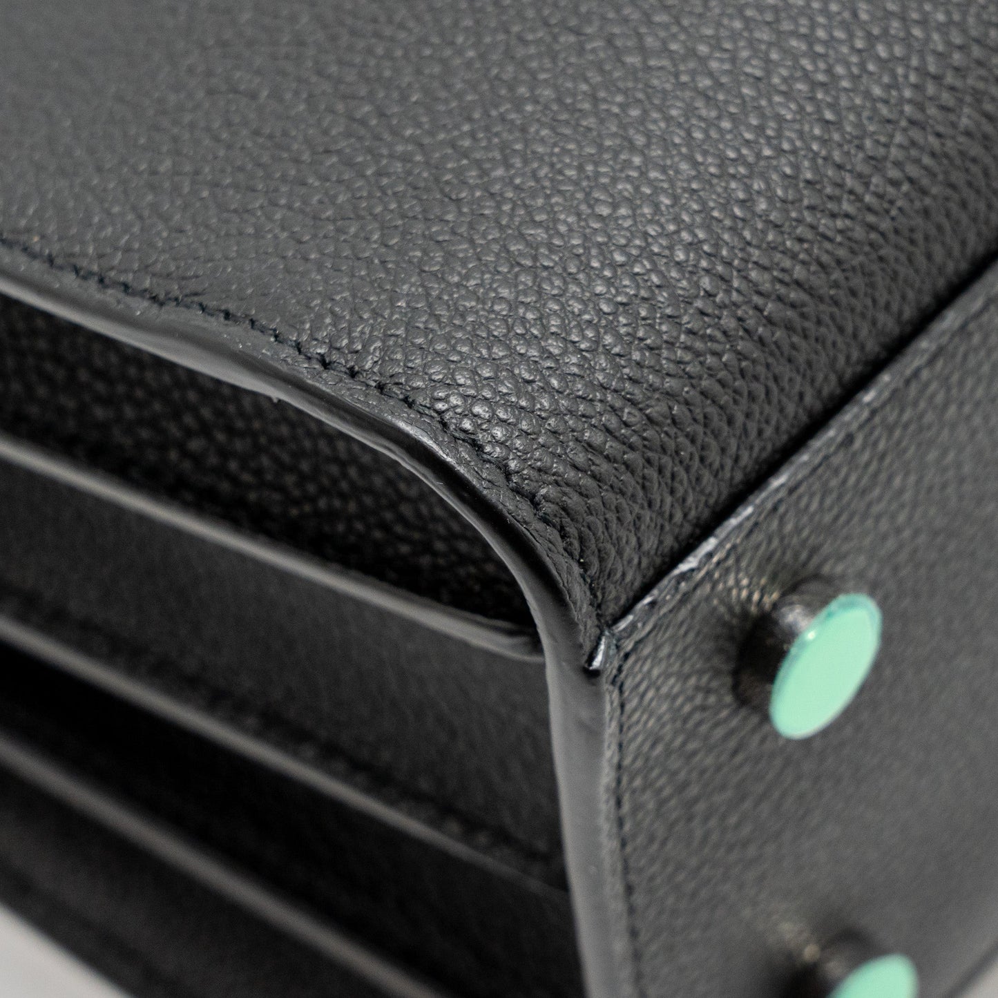 Saint Laurent Sac De Jour grained calfskin black SHW