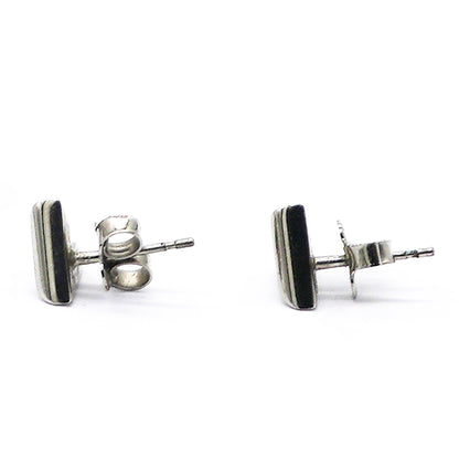 Louis-vuitton Essential V Stud Earrings Silver