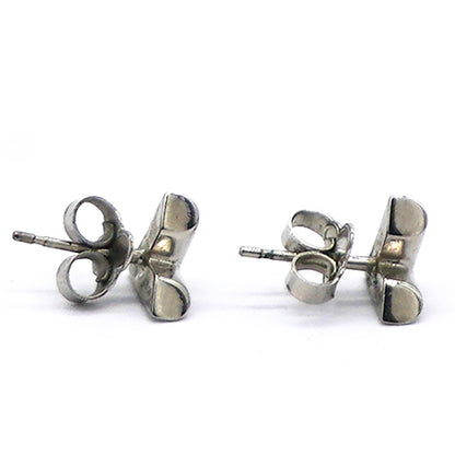 Louis-vuitton Essential V Stud Earrings Silver